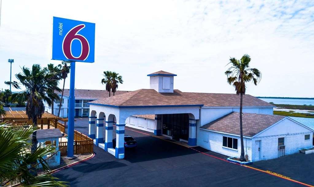 Motel 6 Portland Eksteriør billede